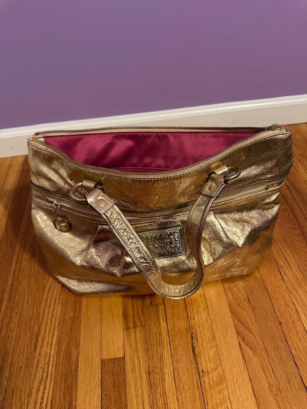 Gold Metallic COACH Poppy tote - Picture 5 of 10